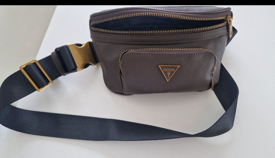 Guess Taschen für Damen: Gürteltasche Guess – Neu (gemäss Beschreibung) aus Zuchwil von jos_k2hs