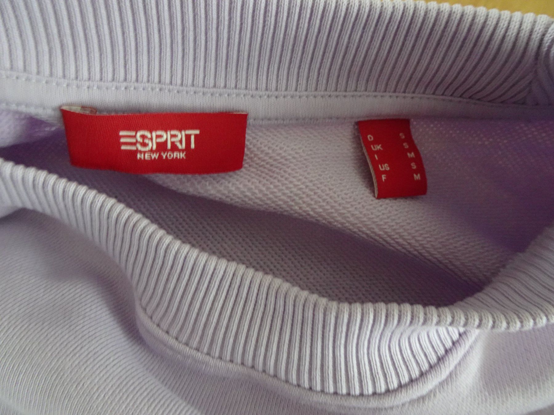Esprit Pulls & Sweat-shirts: Esprit Sweatershirt Sweater Gr S M lila oversize Pullover – D'occasion à Winterthur par blumeblau77 4