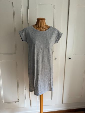 VILA - T-Shirt Kleidchen hellgrau XS
