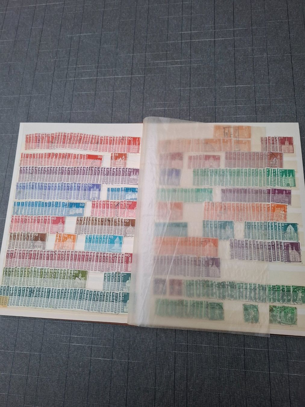 Tutti i francobolli: Briefmarken, Postkarte, Sammlung – Usato da Eschlikon venduto da Timotwo 2