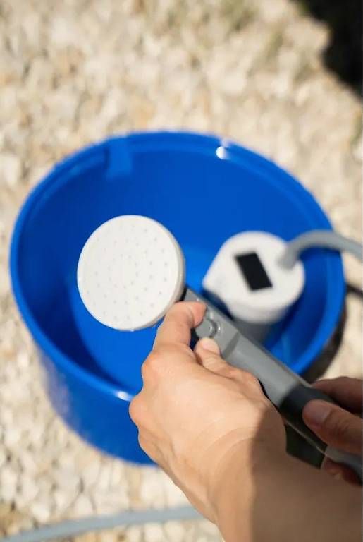 Docce: Berger Outdoor Dusche mit digitaler Anzeige – Usato da Windisch venduto da Gravit 3