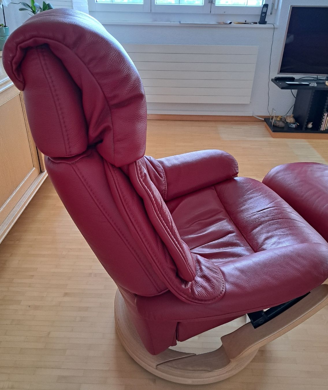 Himolla Poltrone: Relax-Sessel mit Hocker von Himolla  – Usato da Steinmaur venduto da WeSy6374 7