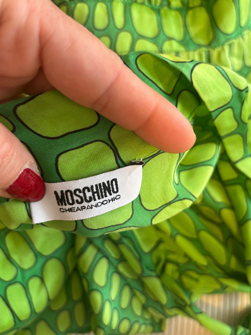 Moschino Vestiti: Moschino Dress 100% Seide – Usato da St. Margrethen SG venduto da dijanaO 8