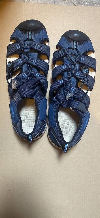 Scarpe per ragazzi: Sandales bleues lavables 39 – Usato da Vevey venduto da Raymonde_J