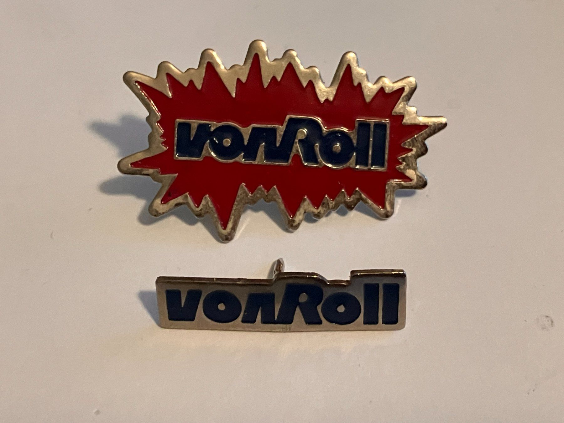 Placchette & Badge: 2 Pin Von Roll – Usato da Basel venduto da djwwpp