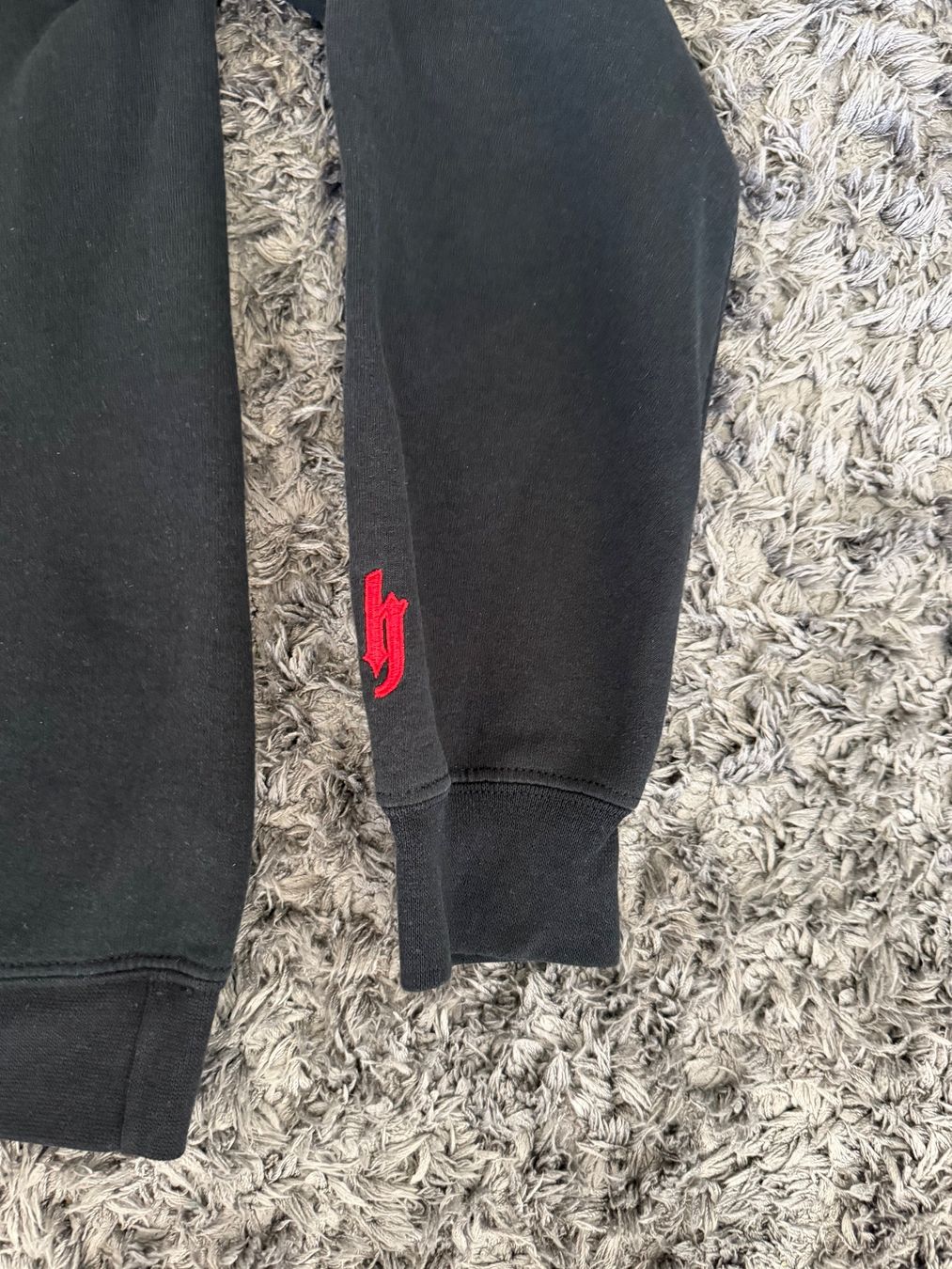 Hässig Pullover & Sweatshirts: Rare Hässig Sweater – Gebraucht aus Stettlen von EliaDP48 2
