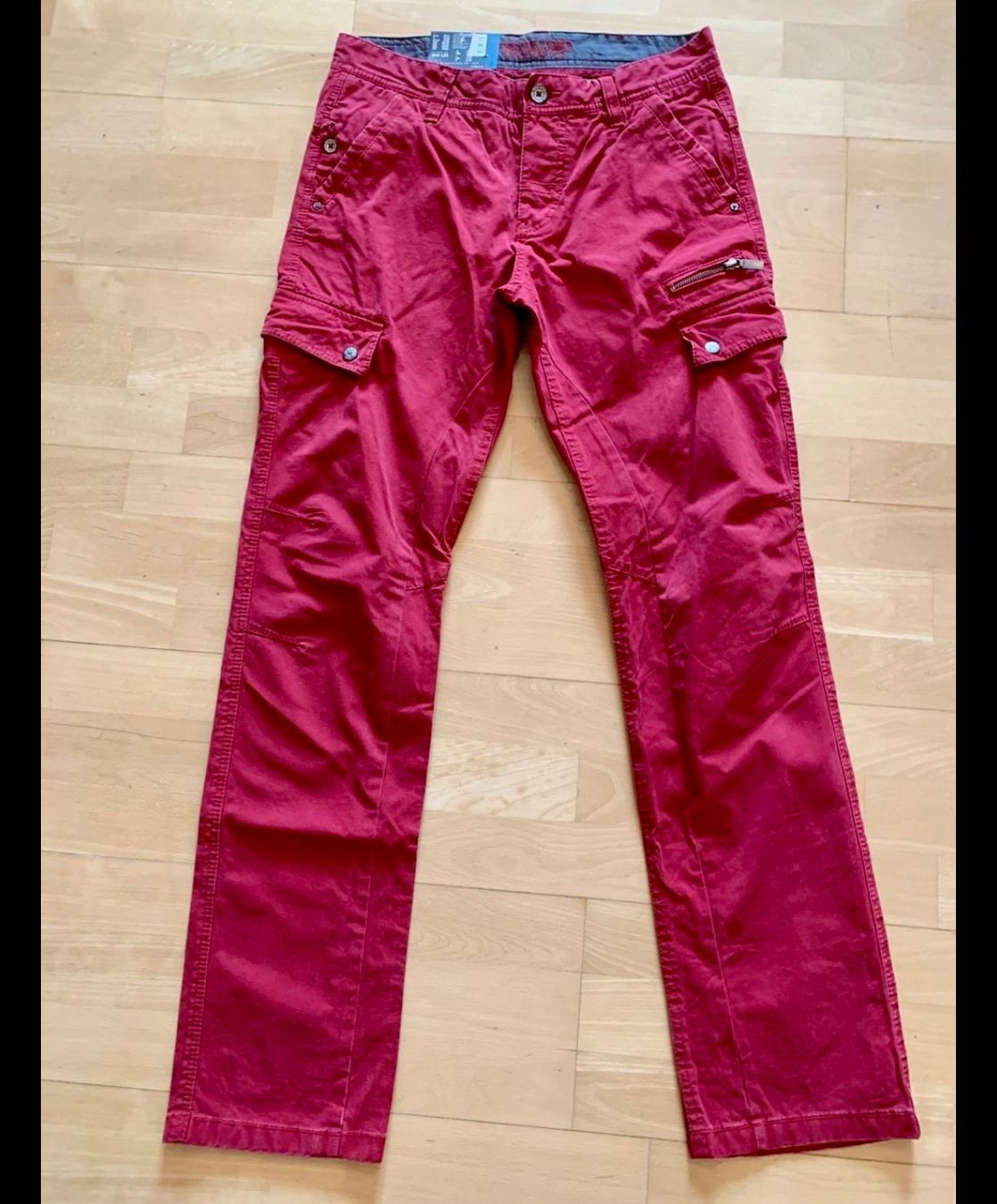 Esprit Pantaloni: ESPRIT Hose, Gr. W31/L34, NEU – Nuovo e nell'imballaggio originale da Hettiswil venduto da CoWa1974