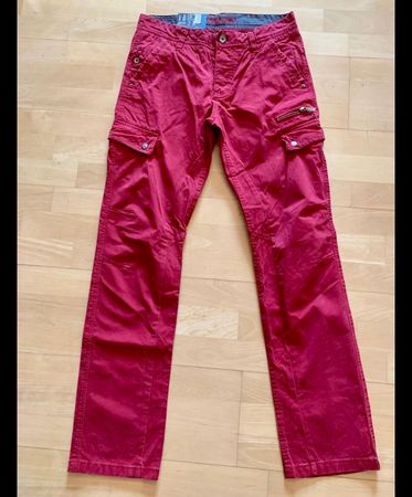 ESPRIT Hose, Gr. W31/L34, NEU