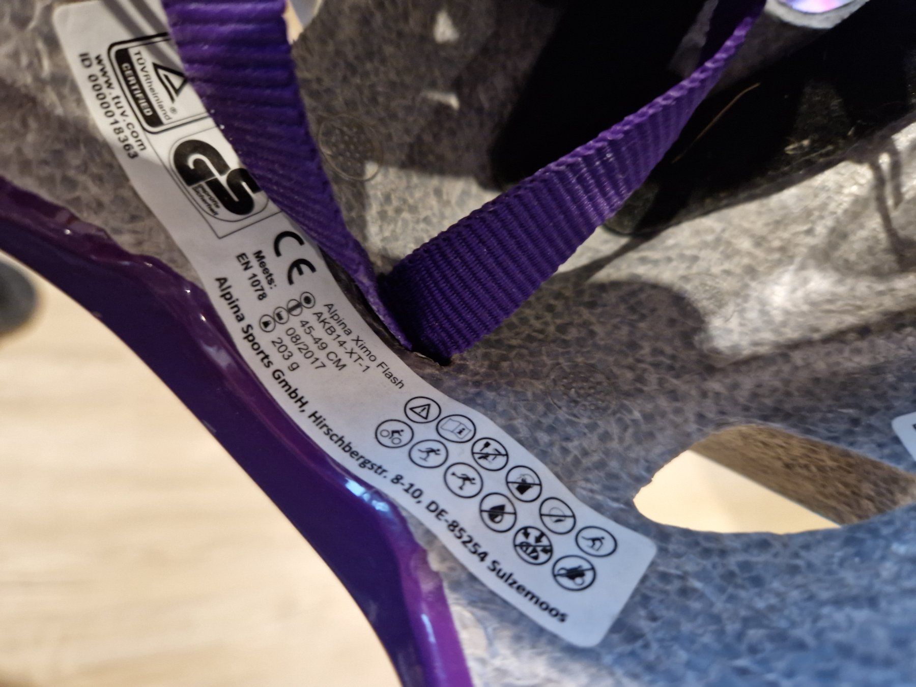 Alpina Caschi: Kinder Velohelm 45-49cm – Usato da Roggliswil venduto da Crosser17 3