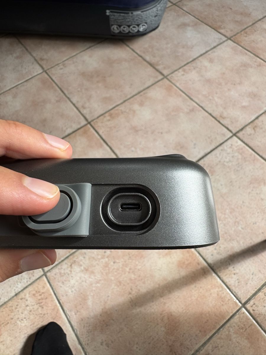 Lautsprecher: Portable Bluetooth Speaker Grey Like New Condition – Gebraucht aus Zürich von jes_2wyq 2
