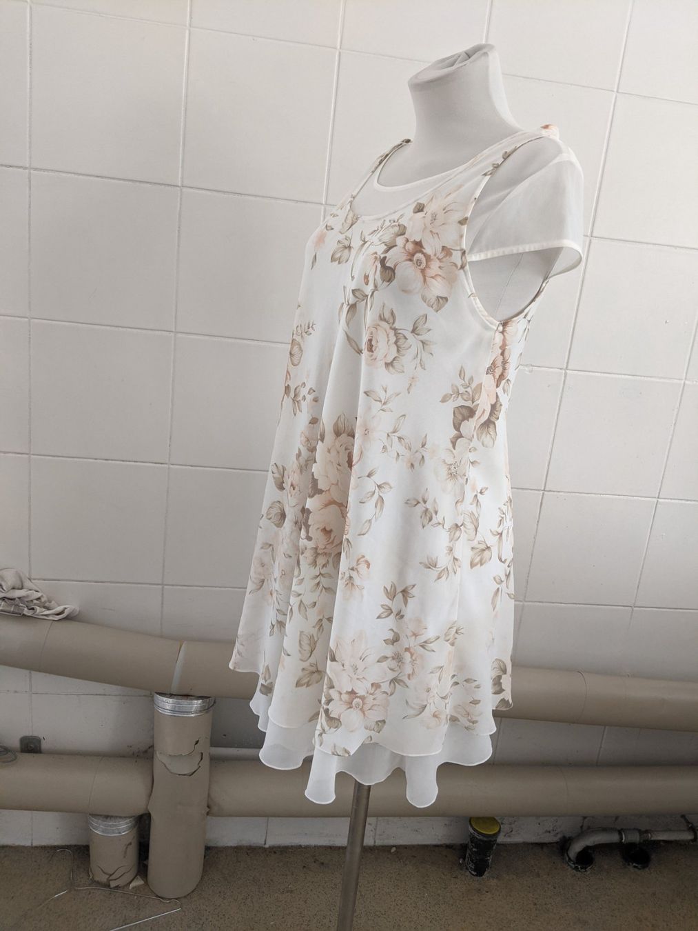 Vestiti: Sommerkleid GR 38 – Usato da Langnau am Albis venduto da Judithsebi