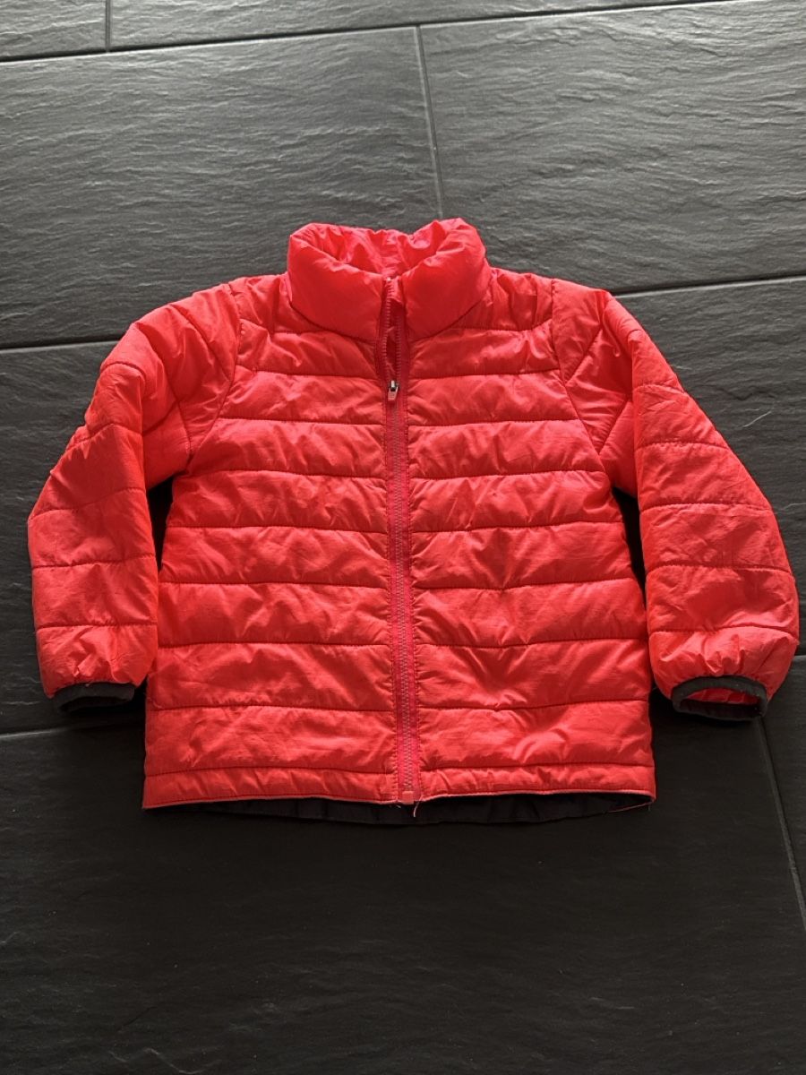 H&M Giacche: Herbst-Jacke, Gr. 98, neon-rot – Usato da Zürich venduto da Petrui