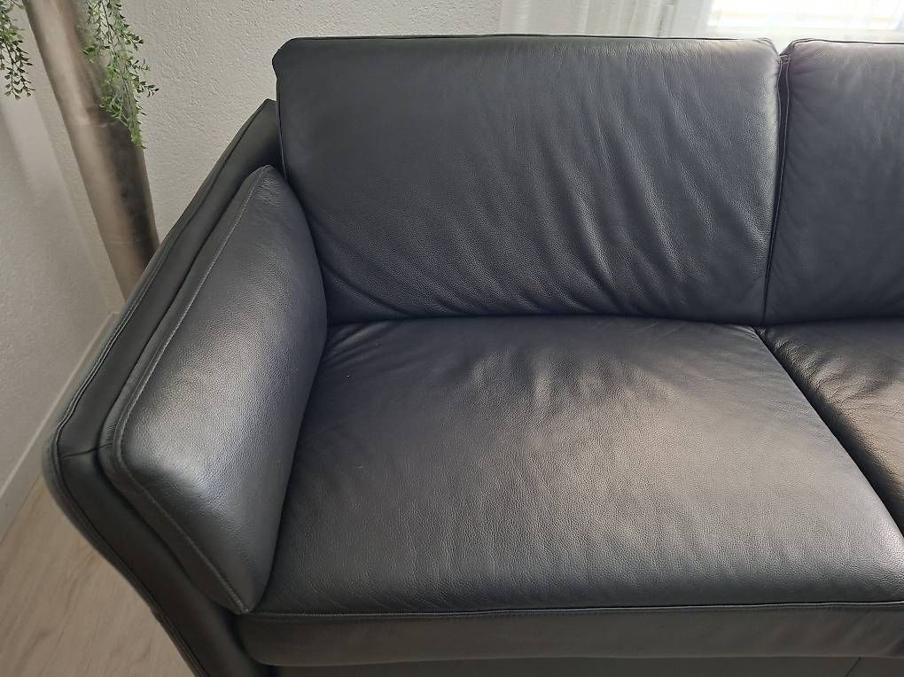 Sofas: Leder-Sofa – Gebraucht aus Boniswil von joe_5r7f 1