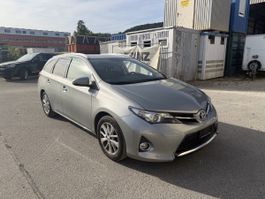 TOYOTA Auris 1.6 Luna Touring Sports Automatic 
