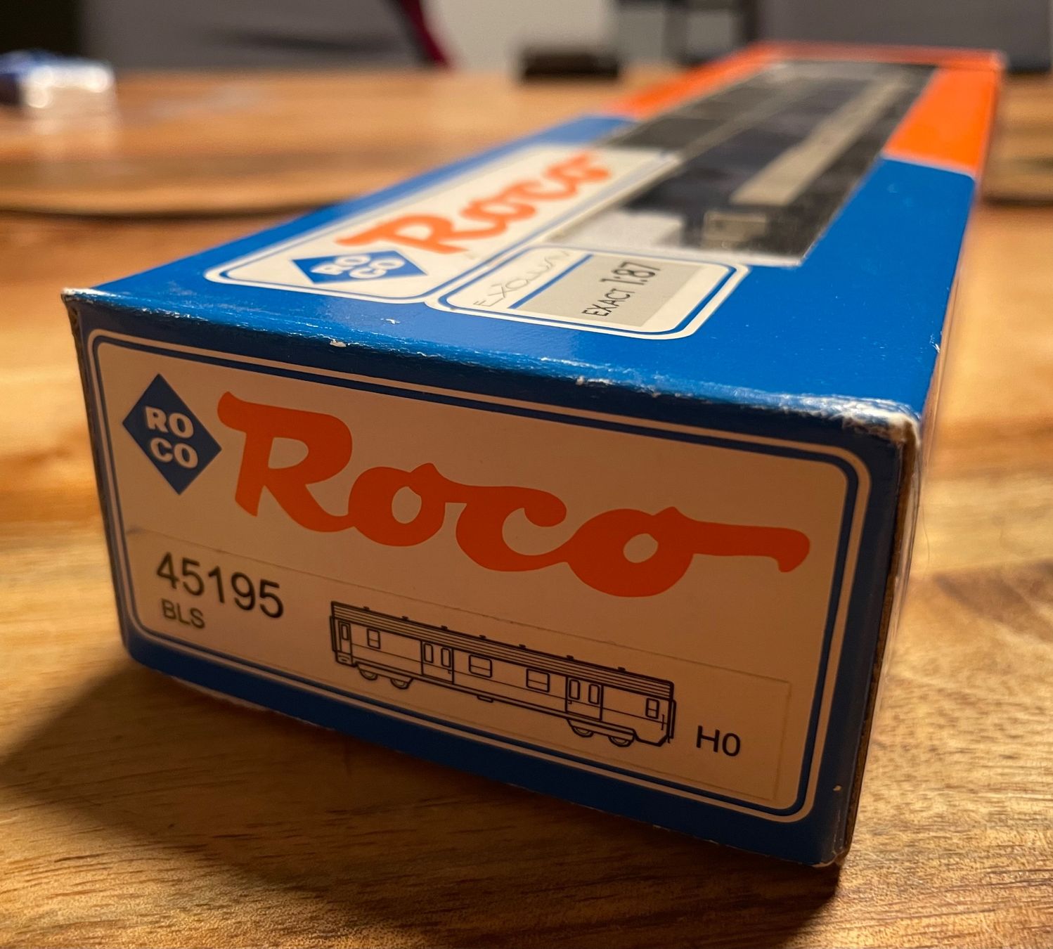 Roco Modellini di ferrovie: Roco 45195 Gepäckwagen BLS – Usato da Staad SG venduto da 4566patrick 1