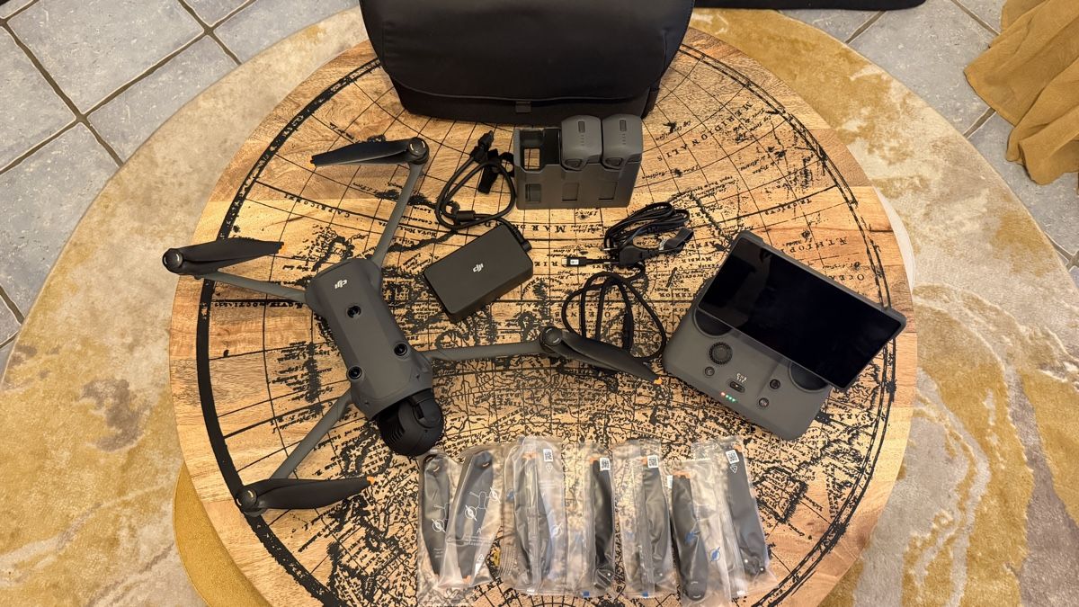 DJI Modellismo RC: DJI Mavic 4 Pro Creator Combo – Nuovo (secondo la descrizione) da Basel venduto da Jodani1605 1