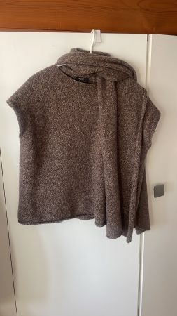ALLES RAUS Stricktop mit Schal
