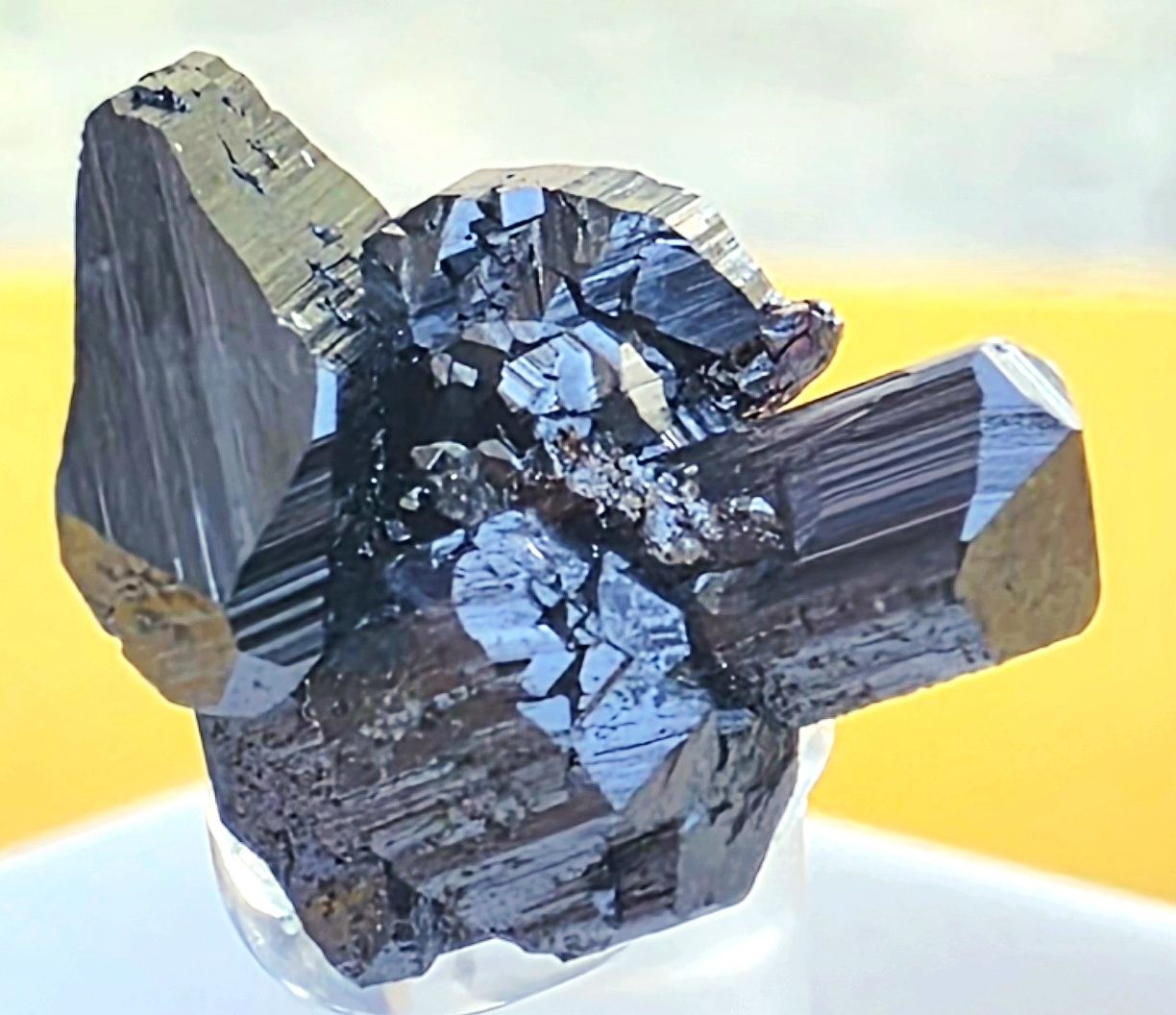 Minerali & Pietre curative: Rutil Zwilling mit einem prismstischen Rutil in Kombination – Usato da Glis venduto da nbu_65ys 2