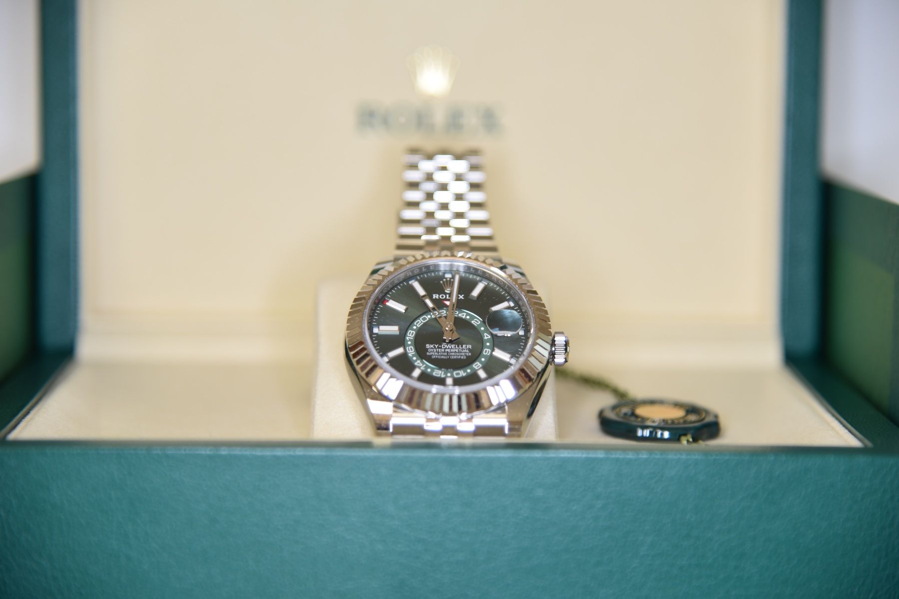 Rolex Orologi: Rolex Sky-Dweller Jubilee – Nuovo (secondo la descrizione) da Sachseln venduto da dom_8hhb 4