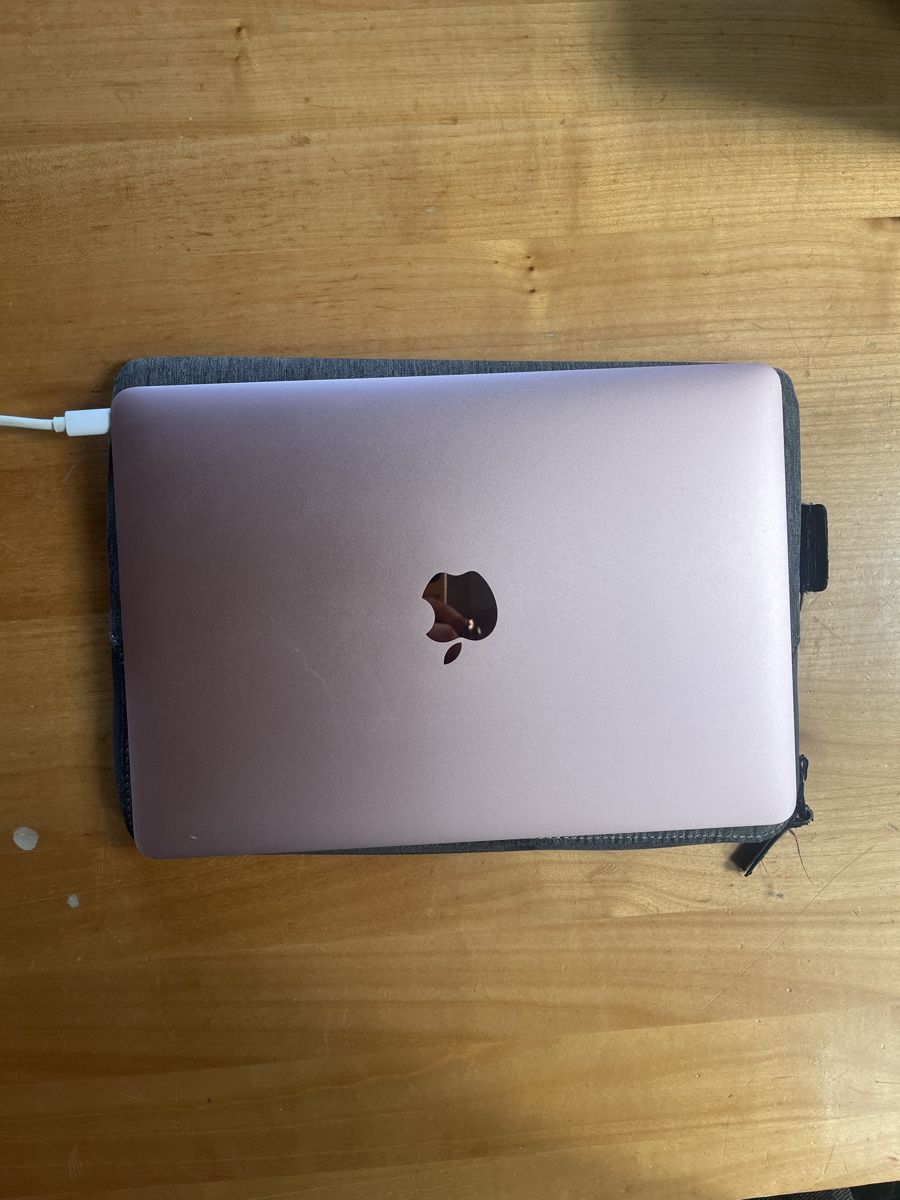 Apple Notebook: Apple MacBook Retina – Usato da Bern venduto da kim_txn9