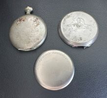 Lot de pièces de boîtes de montres de poche anciennes