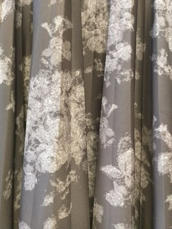Kleider: Feminines Kleid von Mithos_Gr.M – Neu (gemäss Beschreibung) aus Brugg AG von das_2ypf 2