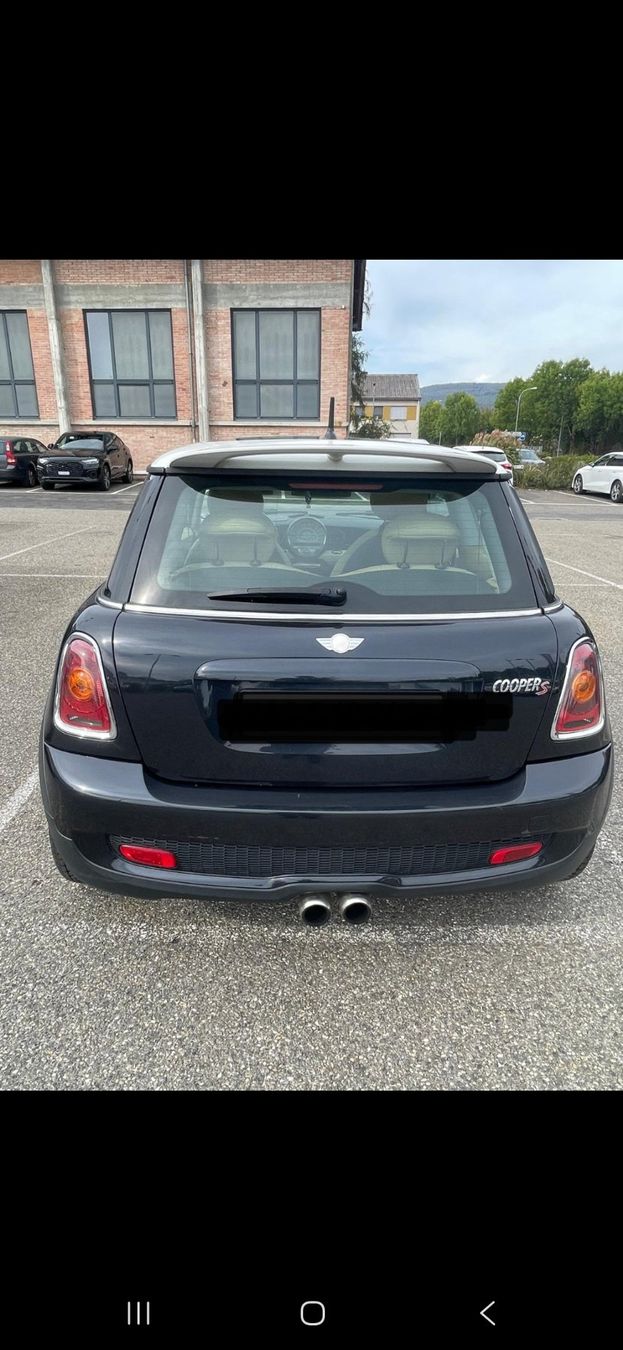 Mini Autos: Mini Cooper S – D'occasion à Suhr par mario918 2