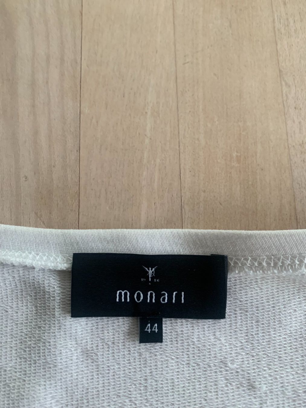 Monari T-shirt: Damen-T-Shirt (MONARI) – Usato da Azmoos venduto da Verwir64 1