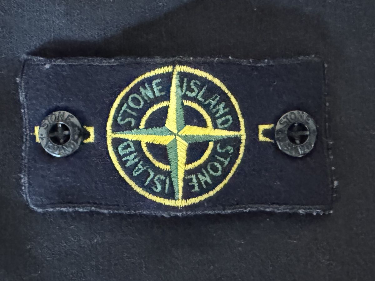 Stone Island Maglioni & Felpe: Stone Island Pullover schwarz Herren Grösse S – Usato da Stallikon venduto da car_py6w 1