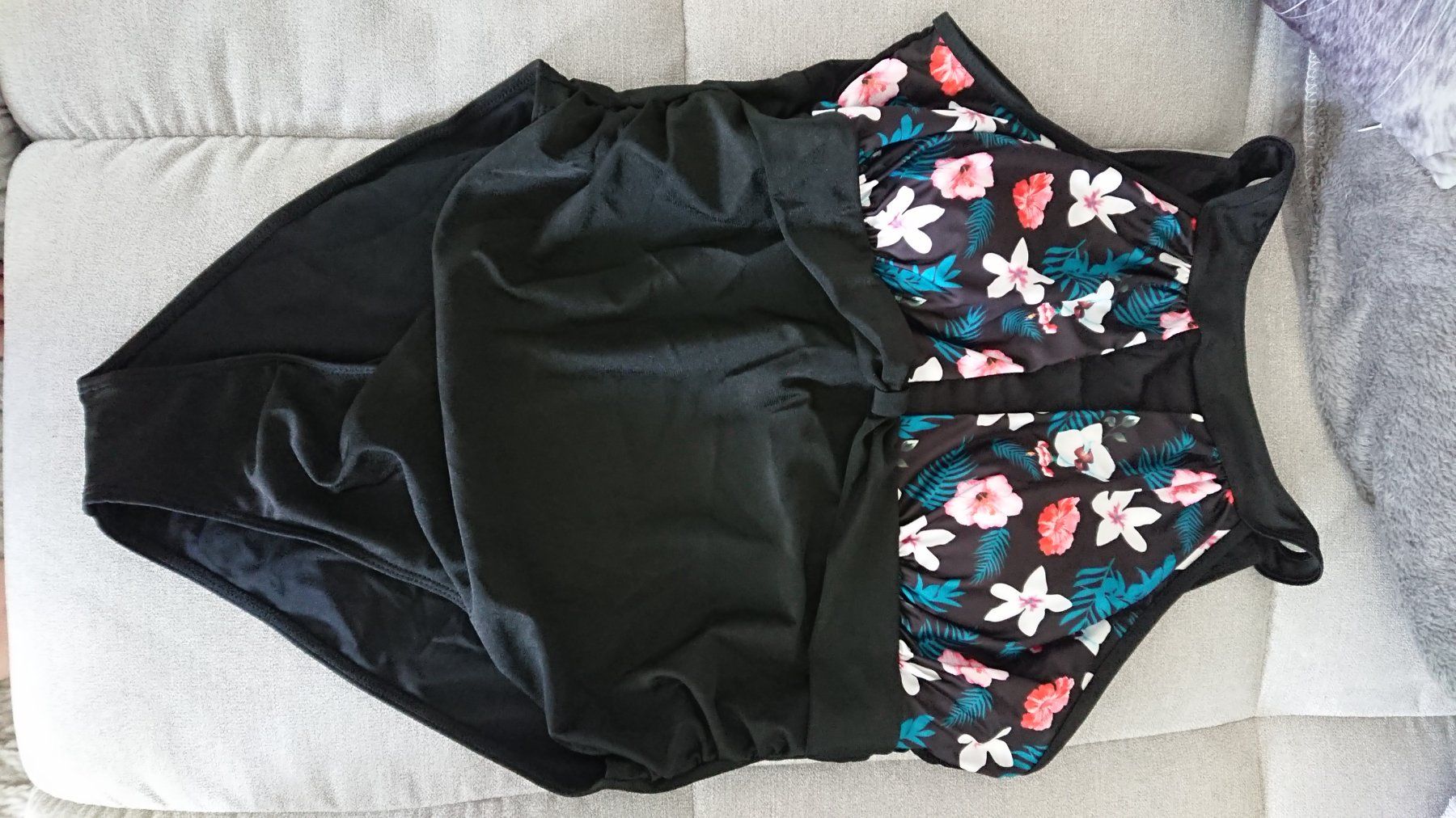 Costumi da bagno & Bikini: Badekleid Gr. 42 – Nuovo e nell'imballaggio originale da Winterberg ZH venduto da Harry.Potter