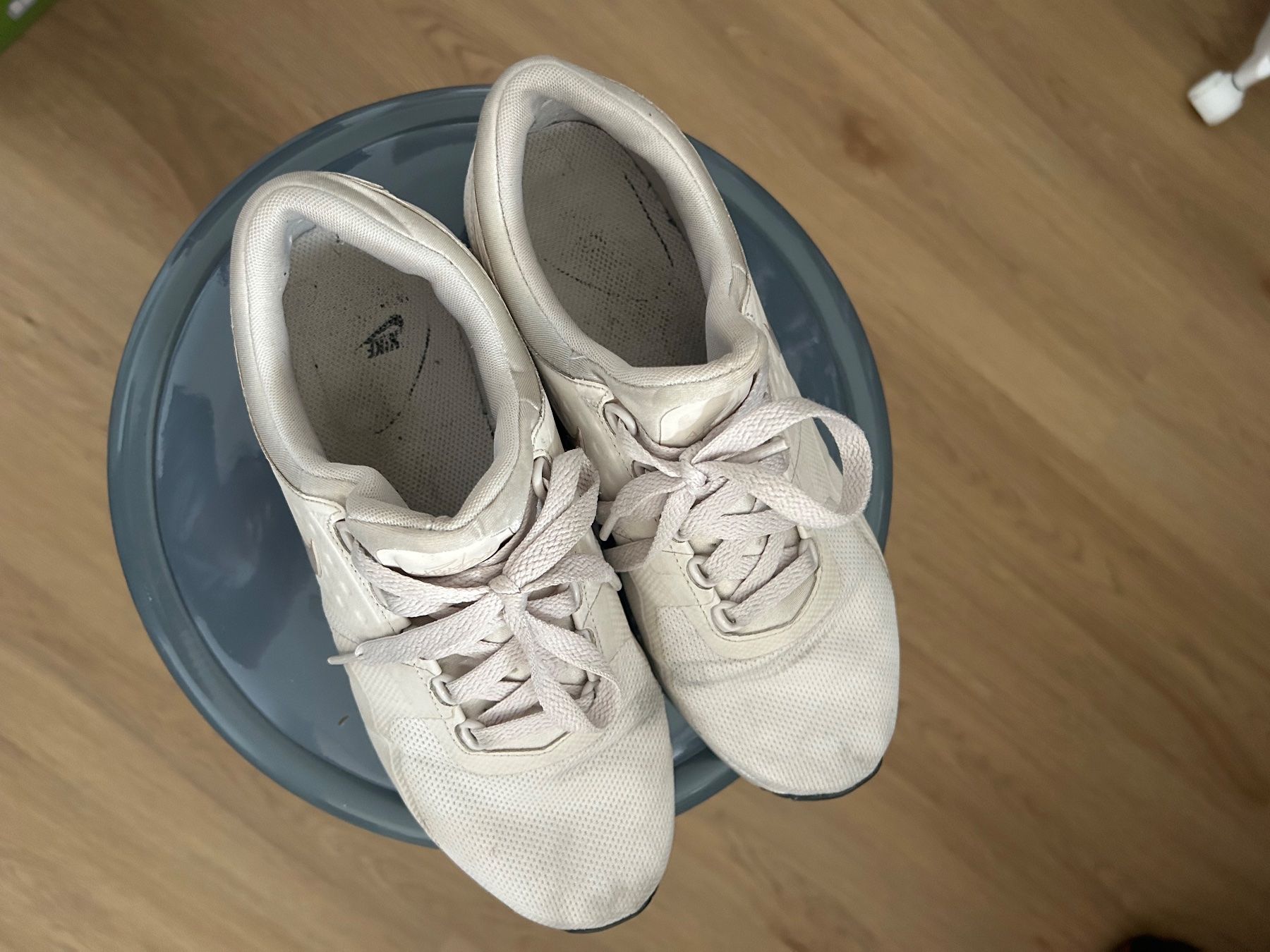 Nike Scarpe da uomo: Nike sneaker, worn – Usato da Sion venduto da hvi_bgs7 2