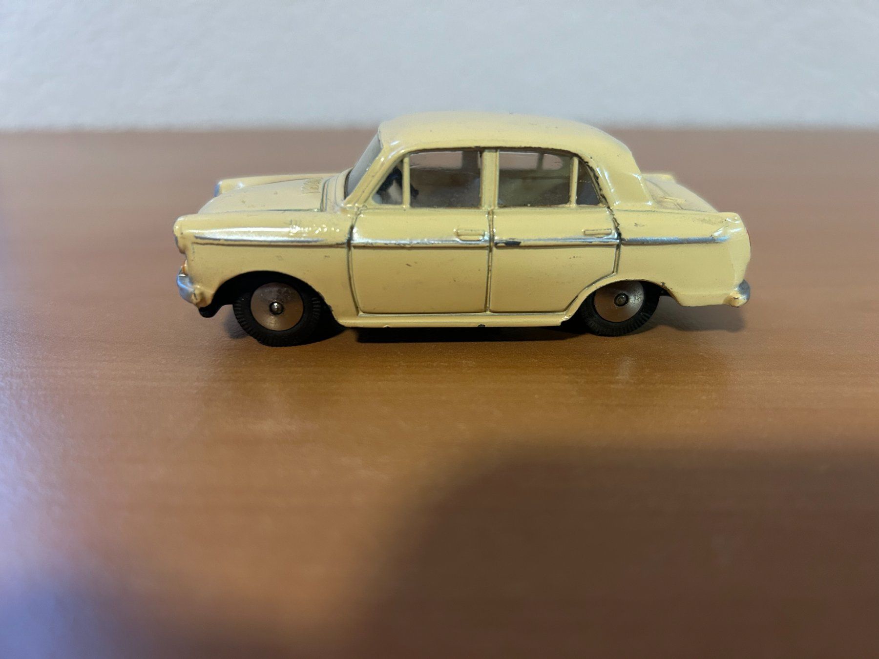 Modellini d'auto: Modelpet Datsun Bluebird 1:43 – Usato da Schafisheim venduto da Ducati57 1