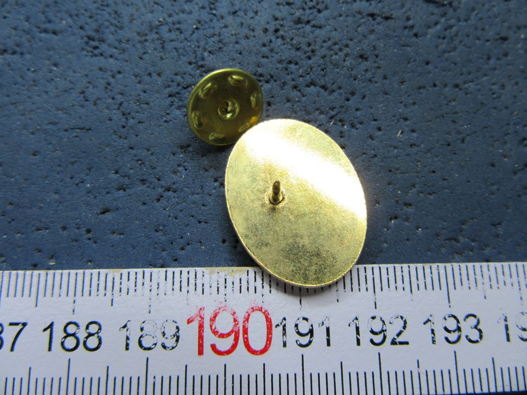 Plaquettes & Badges: CANADA PIN GOLDIG GLASIERT – D'occasion à Ettingen par Hausi4711 1