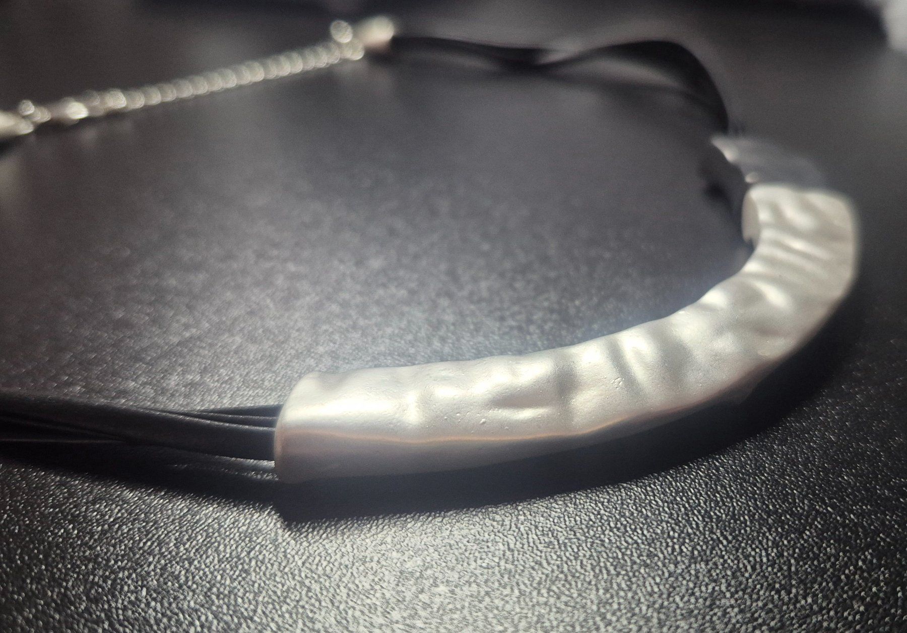 Colliers: Collana effetto martellato – Neuf (Voir description) à Giubiasco par Stefaniav 7
