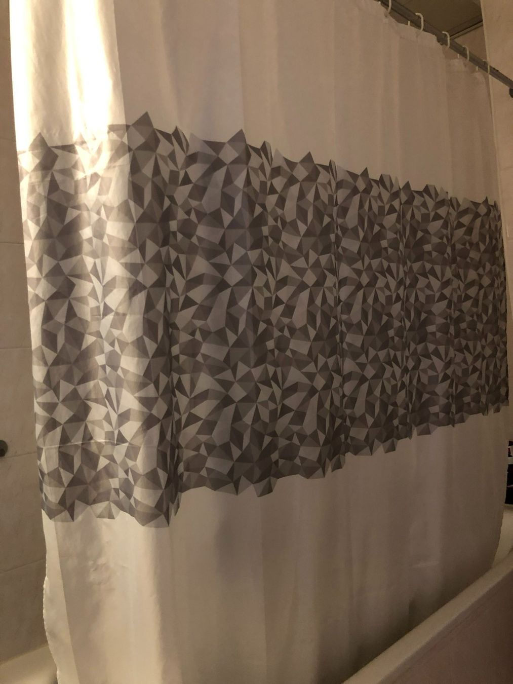 Docce: Duschvorhang 180x180cm grau – Usato da Bellinzona venduto da JackieBlue