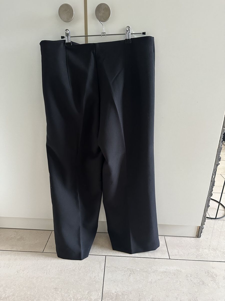 Pantaloni: Neue,weite Stoffhose Gr.40 – Nuovo (secondo la descrizione) da Langnau aA venduto da Camelia14 2