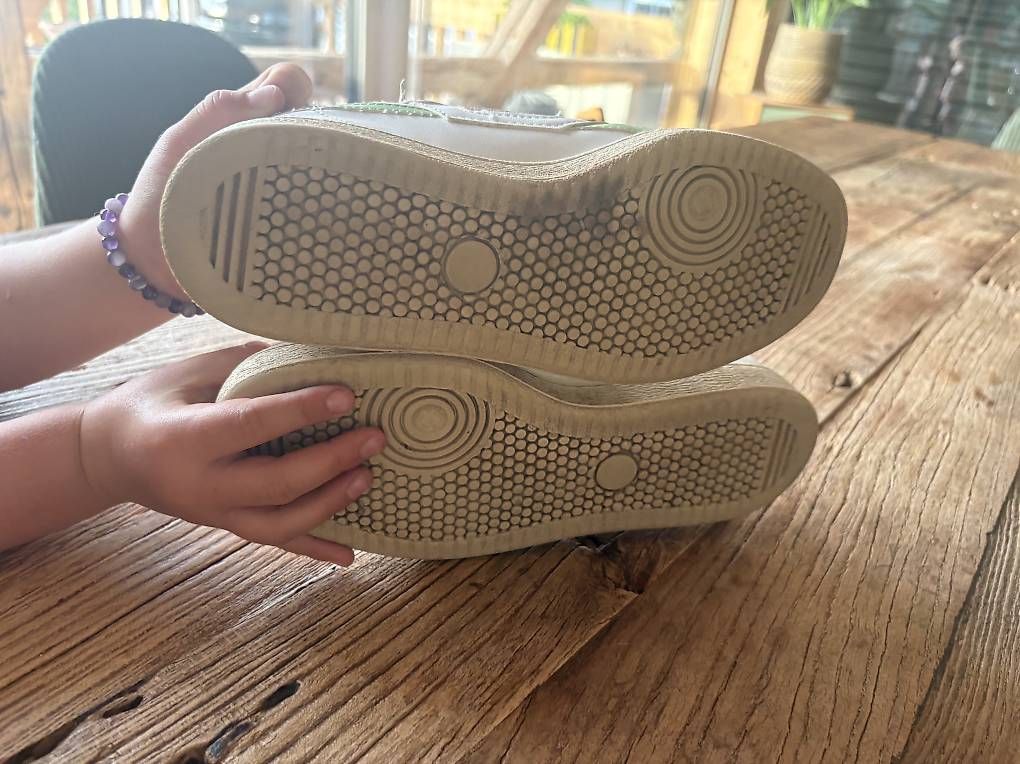 Scarpe da uomo: Sneaker Saye 37 – Usato da Ried b. Kerzers venduto da Yomue 3