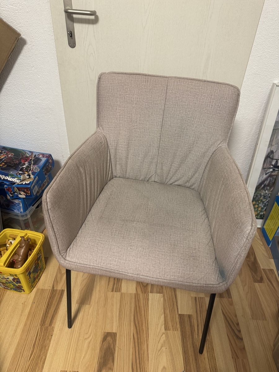 Livique Stühle: Stuhl von Livique – Gebraucht aus Muhen von lia_8nby