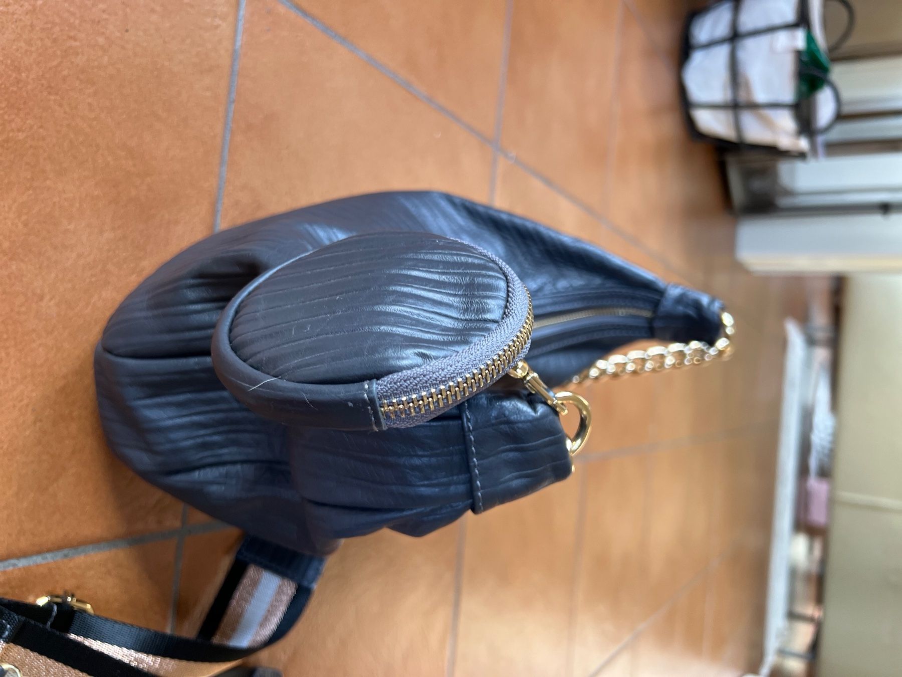 Borse da donna: Bellissima borsa – Usato da Bellinzona venduto da bul_mvy5 8