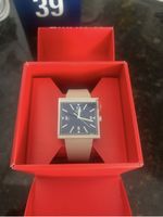 Ikonische Uhr – neu in Originalverpackung