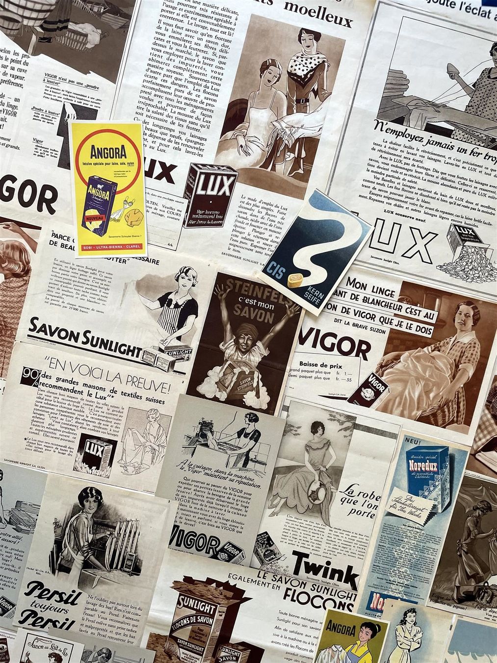 Grafica & Litografie: Waschmittel / Lessive - 38 alte Werbungen / Publicités – Usato da Savagnier venduto da Ne2065