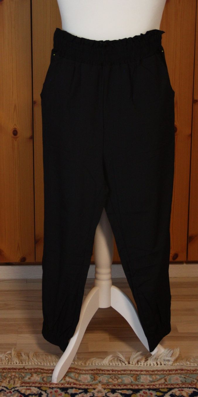Pantaloni: Leichte Sommer-Hose m. elastischem Bund schwarz Gr. L – Usato da Flüelen venduto da Diversicum-Textil