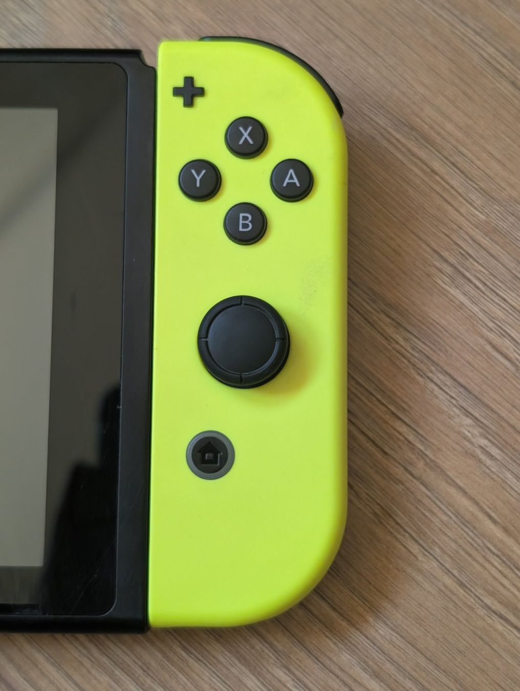 Nintendo Console: Nintendo Switch Pokemon Lets go! Pikachu Edition + 64 GB SD – Usato da Rickenbach b. Wil venduto da Shatter 5