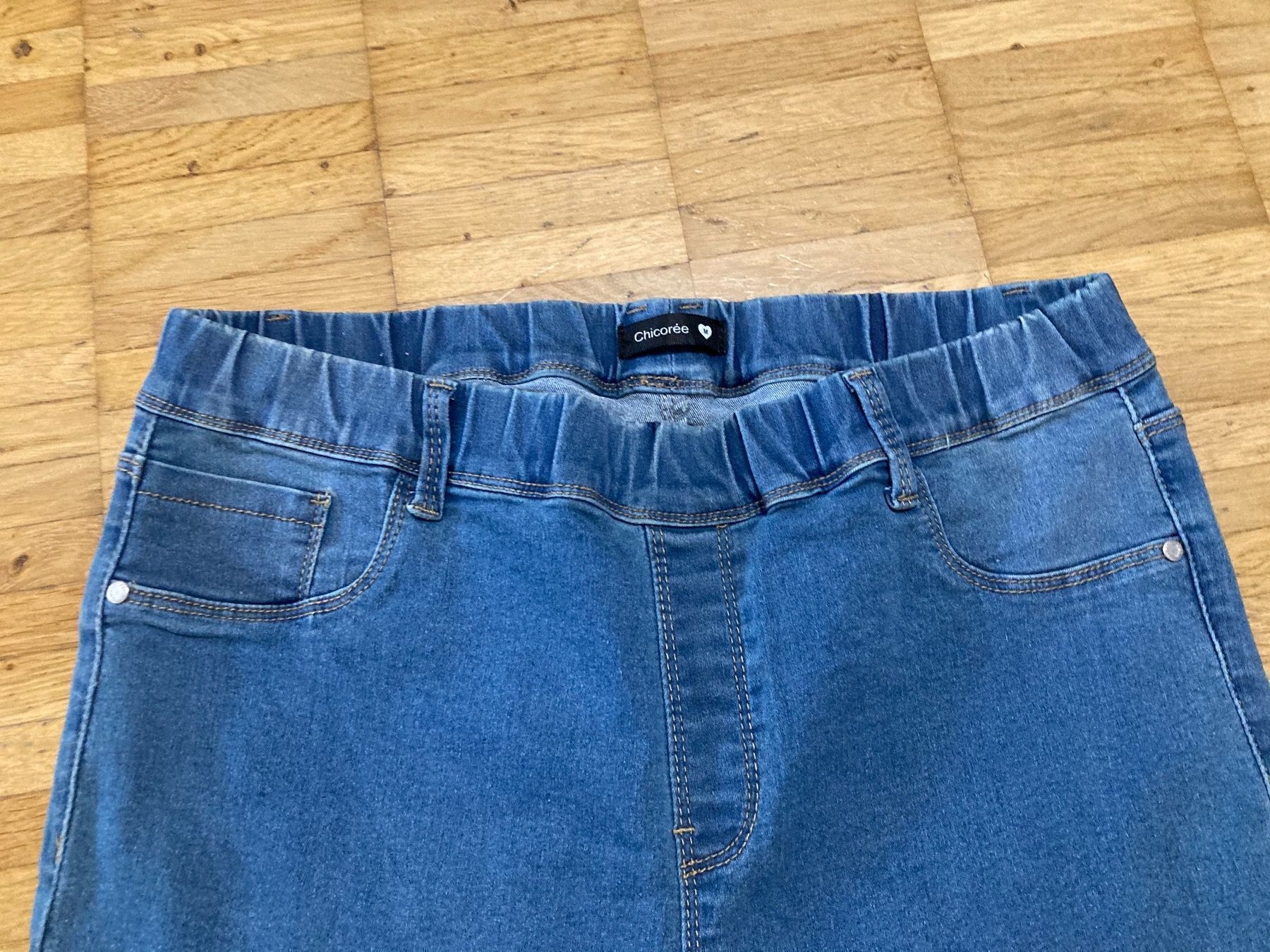 Jeans: Jeans mit elastischem Bund Gr. M – Usato da Thun venduto da Vans_98 2