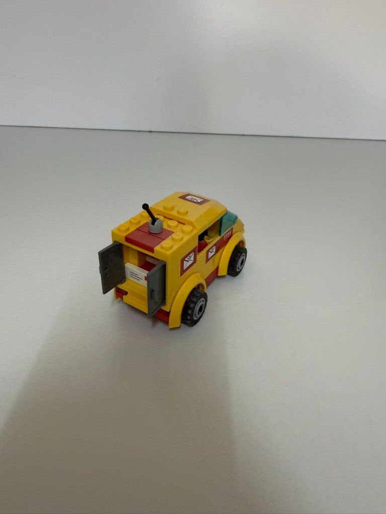 Lego Giocattoli: LEGO City Postauto (Set 7731, "Mail Van") – Usato da Lohn/SH venduto da PokemonSchweiz 2