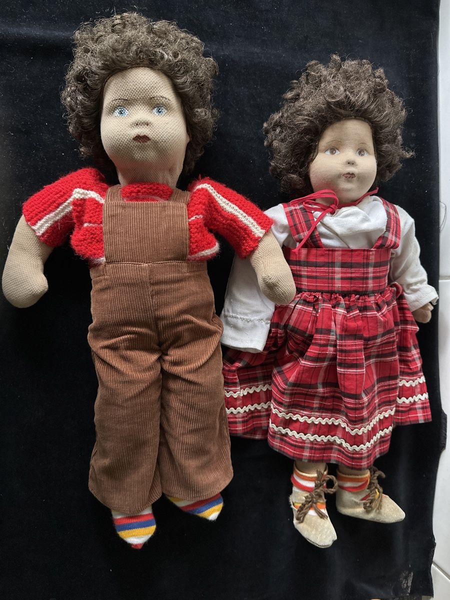Bambole: 2 hübsche Puppen. Mädchen und Bube. – Usato da Zürich venduto da Chaeffeler 2