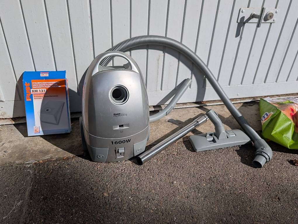 Aspirapolveri & Accessori: FUST Primotecq vacuum cleaner/Staubsauger – Usato da Schwerzenbach venduto da chr_9ljt