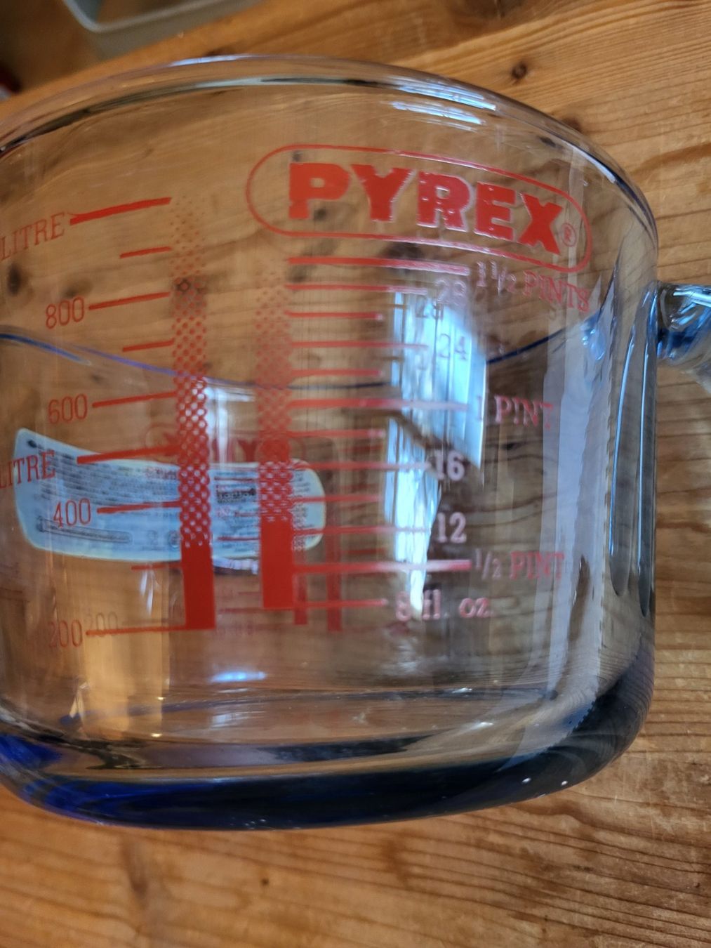 Bicchieri: Grosser Masskrug von Pyrex aus Glas – Usato da Guggisberg venduto da Aegertenlehn 4