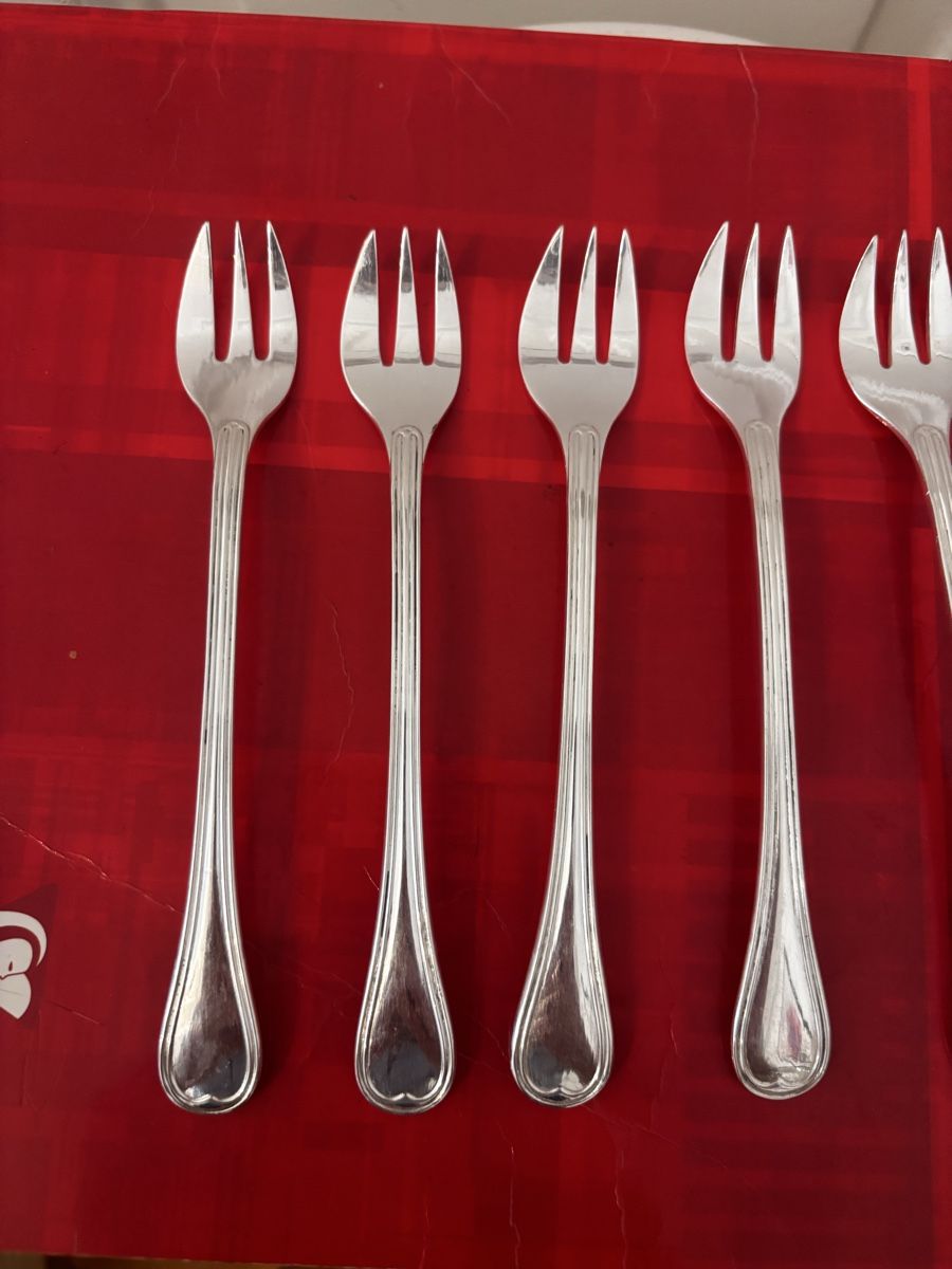 Christofle Forchette: Six fourchettes à désert Christofle  – Usato da Genève venduto da ati_tj8f 1