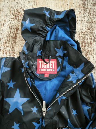 Kleiderpaket Regenjacke und Regenhose 128, 8 Jahre